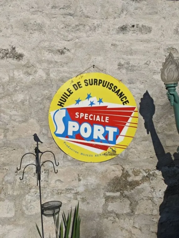 Vente de plaques Huile Renault vintage des années 60 à Soissons, Soissons, Ecobrocante