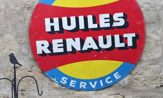 Vente de plaques Huile Renault vintage des années 60 à Soissons, Soissons, Ecobrocante