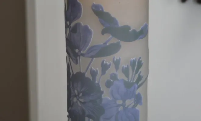 Achat d'un grand vase soliflore établissement Gallé à Soissons, Soissons, Ecobrocante